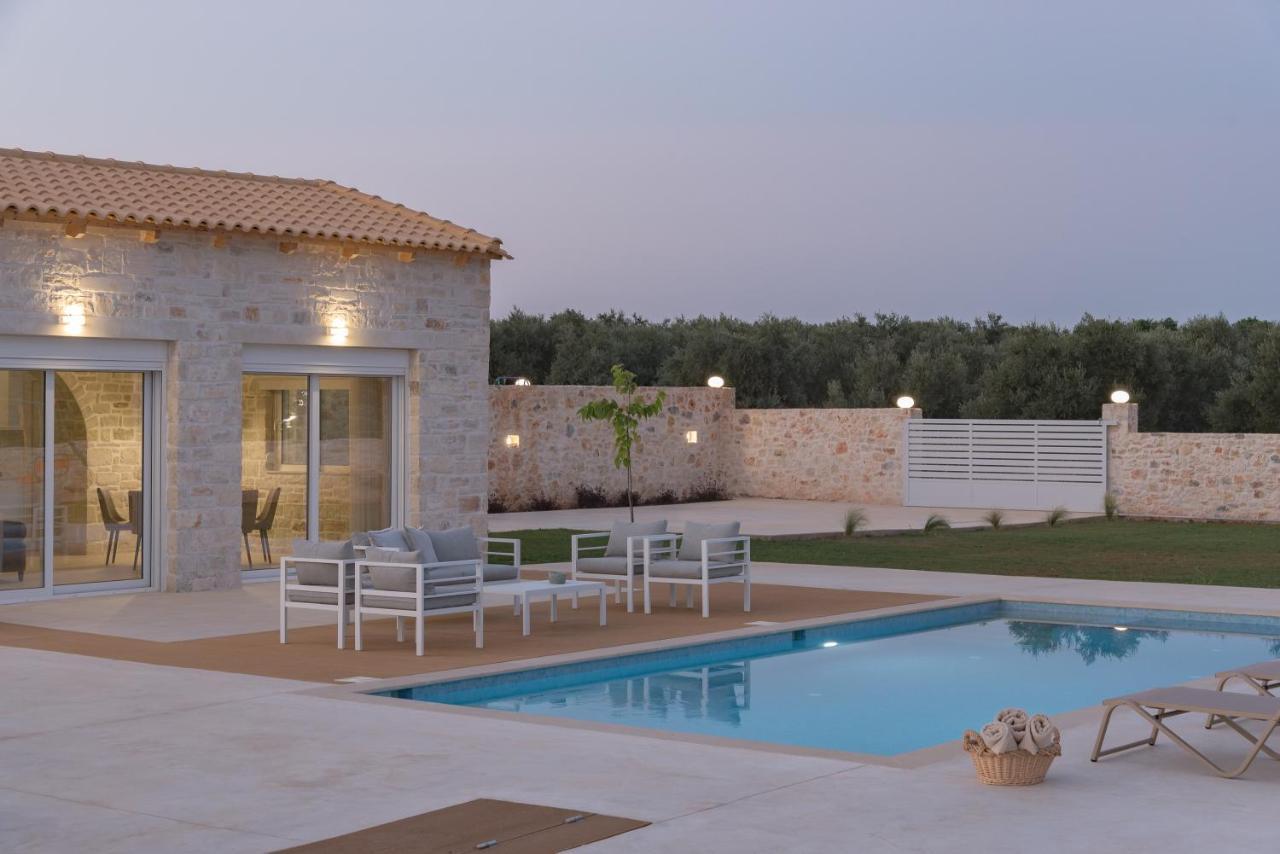 Evaero Villas I, Ii, Iii, IV - An Ever-So Inviting Escape, By Thinkvilla Sfáka Exterior foto