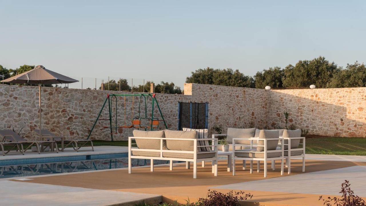 Evaero Villas I, Ii, Iii, IV - An Ever-So Inviting Escape, By Thinkvilla Sfáka Exterior foto