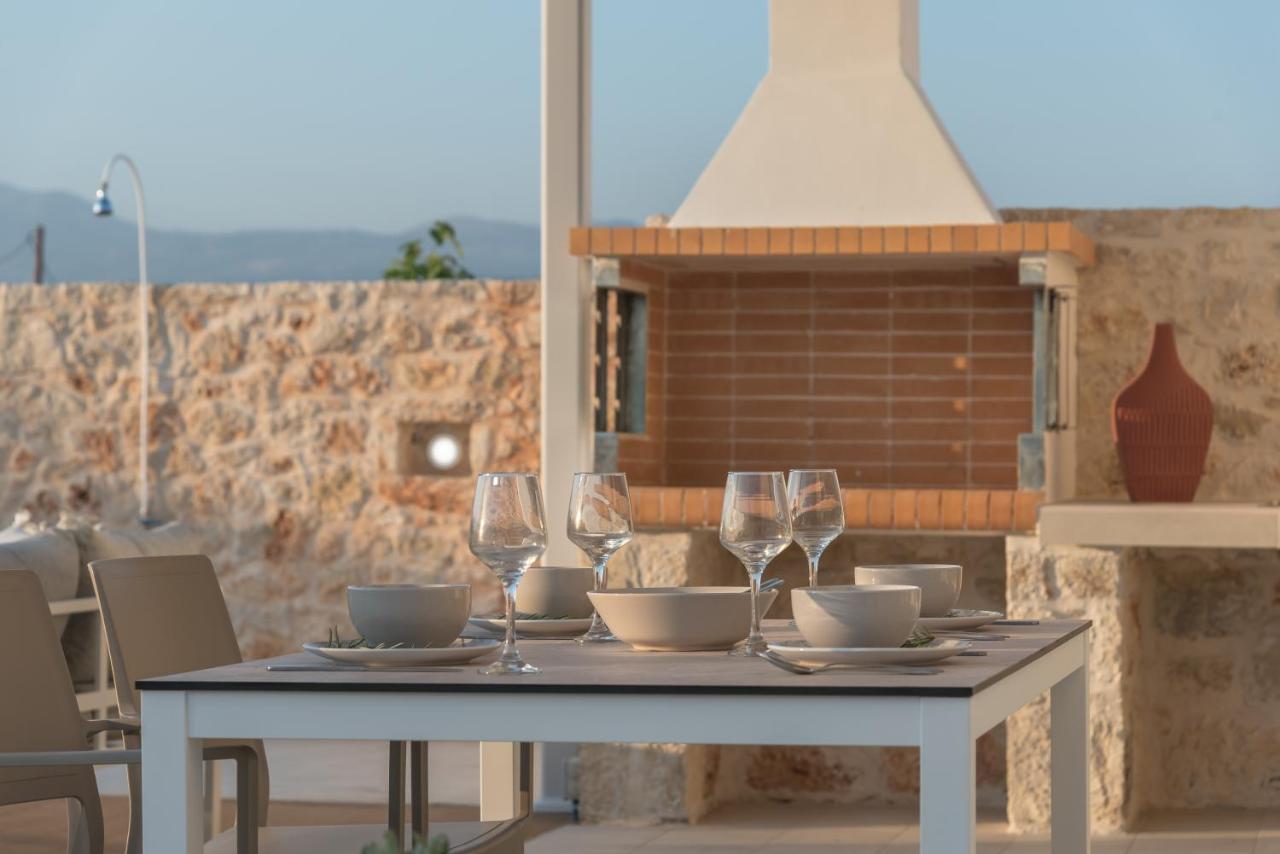 Evaero Villas I, Ii, Iii, IV - An Ever-So Inviting Escape, By Thinkvilla Sfáka Exterior foto
